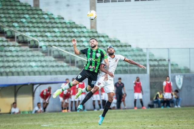 内维尔批拉10&卡塞米罗去美国度假